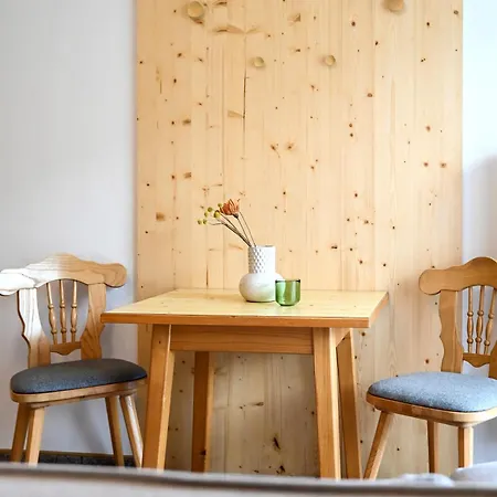 Joloisia Mit Blick Auf Planai Dom wakacyjny *